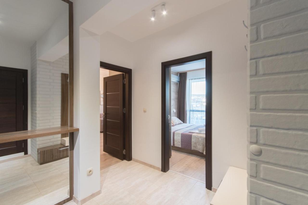 Apartment Triumph
